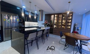 Casa de lujo en venta en Loja sector Amable Maria