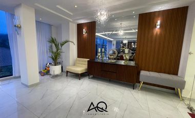 Casa de lujo en venta en Loja sector Amable Maria