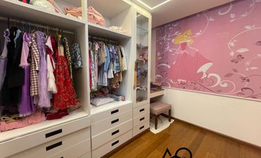 Casa de lujo en venta en Loja sector Amable Maria