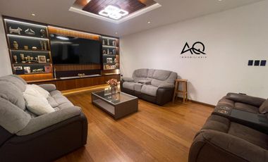 Casa de lujo en venta en Loja sector Amable Maria