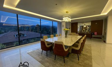 Casa de lujo en venta en Loja sector Amable Maria