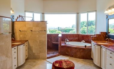 Excepcional residencia en lo alto de Ajijic, conoce esta emblematica propiedad!