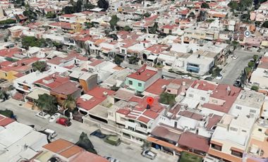 CASA EN VENTA EN JARDINES DEL COUNTRY, GUADALAJARA, JALISCO.
