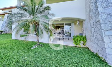 Casa en Venta en Cancún en ZH en Residencial Isla Dorada con Vista a la Laguna Amueblada
