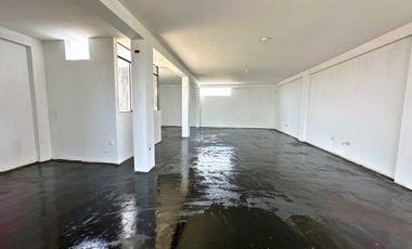 Venta – Local Industrial De 5 Pisos En Trapiche, Comas