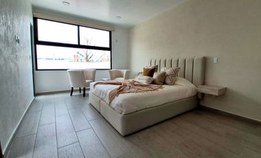 CASA EN VENTA EN CALIMAYA. VILLAS ZACANGO