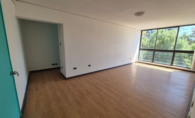 Se arrienda departamento en Villa Edén – Excelente ubicación