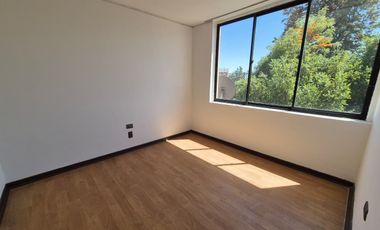 Se arrienda departamento en Villa Edén – Excelente ubicación