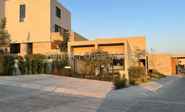 Departamento Amueblado en Renta en Nuevo Refugio | Planta Baja y Jardín de Gran Tamaño