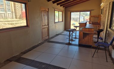 Venta de casa de 350 m² , con ubicación inmejorable en Maule.
