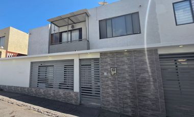 CASA EN VENTA EN IQUIQUE