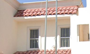 Bonita casa en venta, CASA BLANCA, TORREON, Coahuila de Zaragoza, excelente oportunidad.