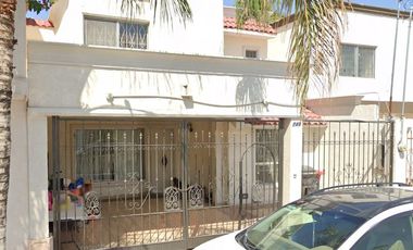 Bonita casa en venta, CASA BLANCA, TORREON, Coahuila de Zaragoza, excelente oportunidad.