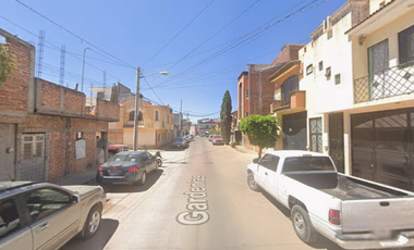 GRAN REMATE!!! Hermosa casa en excelente ubicacion. Gardenias, Lagunillas, 47184 Arandas, Jal.