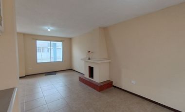 CASAS DE VENTA  VIP CON 3 DORMITORIOS CAYAMBE
