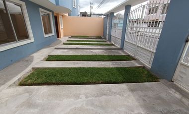CASAS DE VENTA  VIP CON 3 DORMITORIOS CAYAMBE
