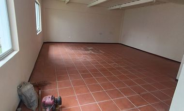 CASAS DE VENTA  VIP CON 3 DORMITORIOS CAYAMBE