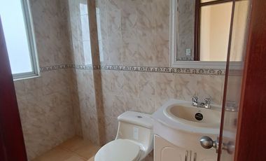 CASAS DE VENTA  VIP CON 3 DORMITORIOS CAYAMBE