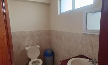 CASAS DE VENTA  VIP CON 3 DORMITORIOS CAYAMBE