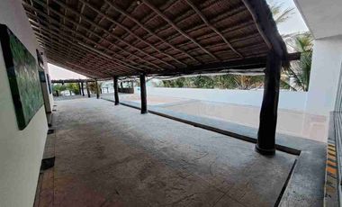 RESTAURANT EN PROGRESO FRENTE AL MAR CON ESTUPENDA UBICACIÓN