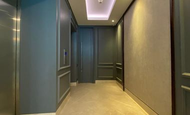 For Rent Luxury 2 Floors Penthouse With BrandNew Interior and Furnished Bloomington Apartment on Lower Floor Like House