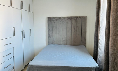 Renta de casa amueblada en Valle Alto
