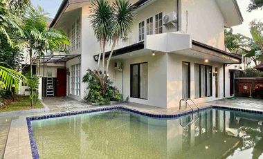 Disewakan Rumah cantik dan asri di Kemang Jakarta Selatan, Bebas Banjir!