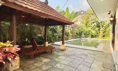 Disewakan Rumah cantik dan asri di Kemang Jakarta Selatan, Bebas Banjir!