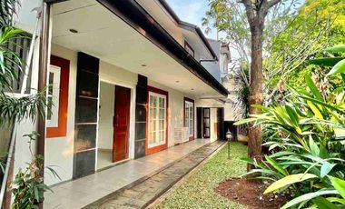 Disewakan Rumah cantik dan asri di Kemang Jakarta Selatan, Bebas Banjir!