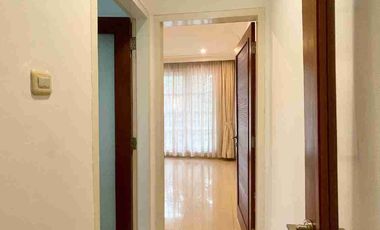 Disewakan Rumah cantik dan asri di Kemang Jakarta Selatan, Bebas Banjir!
