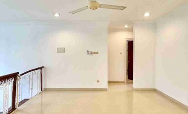 Disewakan Rumah cantik dan asri di Kemang Jakarta Selatan, Bebas Banjir!