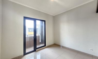 Dijual Cepat Cluster Regia di Summarecon Crown Gading, Harapan Indah 007