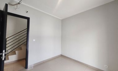 Dijual Cepat Cluster Regia di Summarecon Crown Gading, Harapan Indah 007