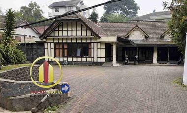 Rumah Ex Cafe Resto Area Komersil di Dago Bandung