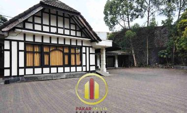 Rumah Ex Cafe Resto Area Komersil di Dago Bandung
