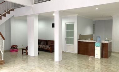Rumah Komplek Pondok Gede, Harga 1,15M turun 430jt dari 1,58M FULL Renov 2 Lantai LT/LB 117/153