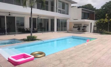 Rento casa en Terrasol vía a Samborondon