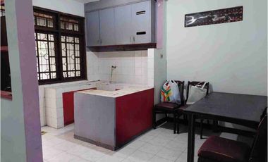 Jual Cepat BU. Rumah di Margahayu Raya dekat MIM. hook.
