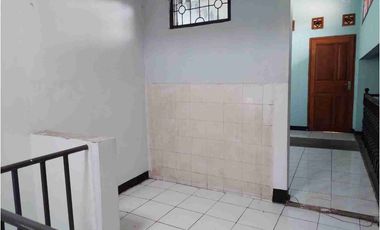 Jual Cepat BU. Rumah di Margahayu Raya dekat MIM. hook.