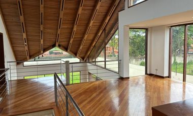 Arriendo espectacular casa en San Jose de Bavaría