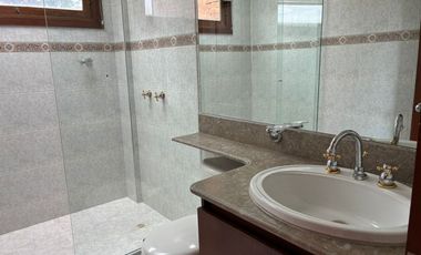 Arriendo espectacular casa en San Jose de Bavaría