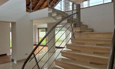 Arriendo espectacular casa en San Jose de Bavaría