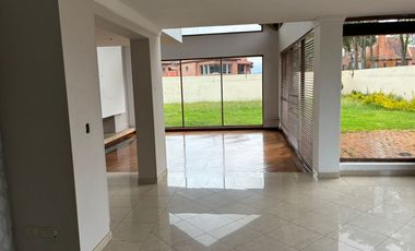 Arriendo espectacular casa en San Jose de Bavaría