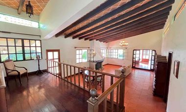 Residencia en Zavaleta con amplio jardín y alberca cerca de Angelópolis