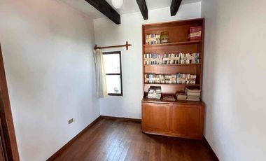 Residencia en Zavaleta con amplio jardín y alberca cerca de Angelópolis