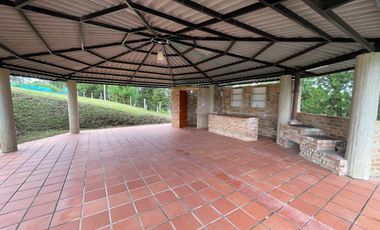 HERMOSA PARCELA EN CAJETE