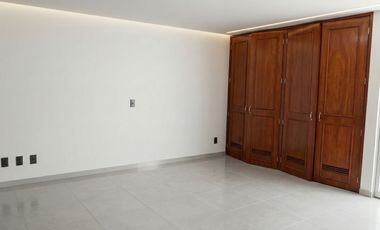 Casa en Oportunidad en Lomas de Providencia
