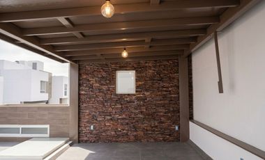 Casa en Oportunidad en Lomas de Providencia
