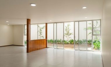 Casa en Oportunidad en Lomas de Providencia