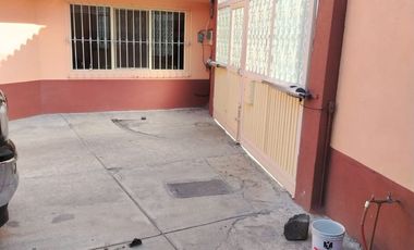 CASA EN RENTA EN COL. CENTRO